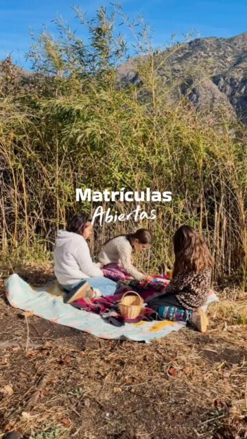 Cada niño y cada niña llegan con una forma única de mirar el mundo. 🌿
En nuestra escuela, el aprendizaje florece al ritmo de la infancia, en contacto con la naturaleza, el juego, el arte y el encuentro con otros.
Si estás buscando una educación que acompañe con respeto, presencia y sentido, te invitamos a conocernos.
✨ Matrículas abiertas para el segundo semestre y proceso de admisión 2027.
Ven a recorrer nuestra escuela, conocer nuestro proyecto educativo y descubrir si este camino resuena con tu familia.
Te esperamos en la montaña, donde aprender también es crecer, crear y maravillarse.
#casaketrawe #pedagogiawaldorf #cajondelmaipo